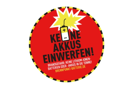Keine Akkus einwerfen: Brandgefahr: Keine Lithium-Ionen-Batterien oder -Akkus in die Tonne!